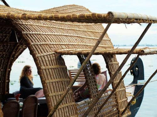 Soma House Boat