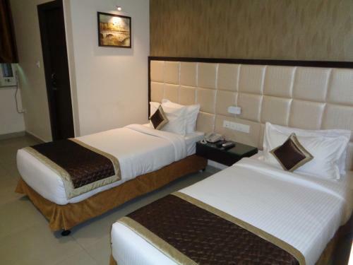 The Avr Hotels And Banquets
