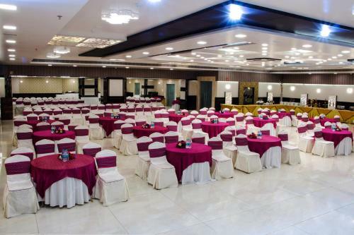 The Avr Hotels And Banquets