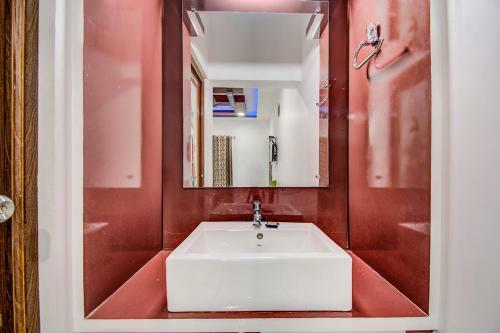 Fabhotel Kuwait Residency Kunnumpuram