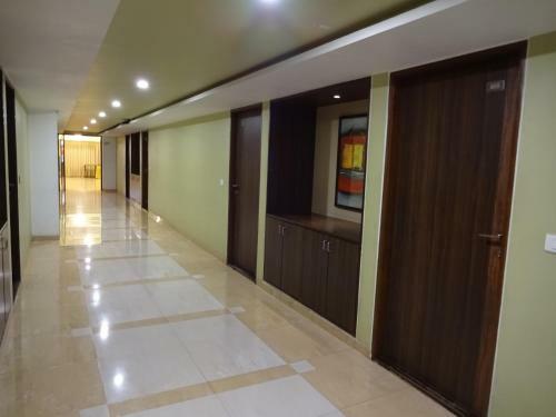 Hotel Platinum Residency