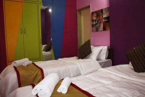 Hostal Veridical Hospitality