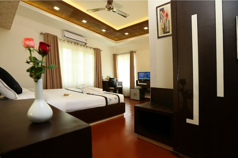 Hotel Girassol Serviced Villa