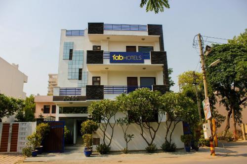 Hostal Fabhotel The Residency Dlf Galleria