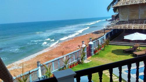 Hotel B'canti Boutique Beach Resort