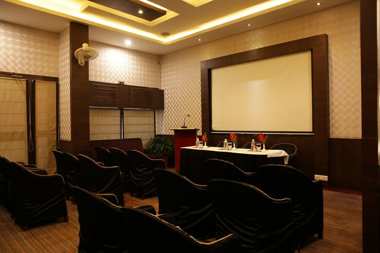 Surya Royal Hotel