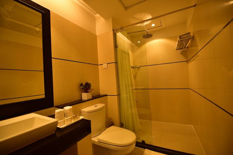 Surya Royal Hotel