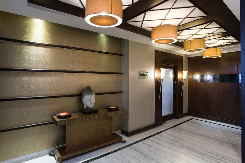 Surya Royal Hotel
