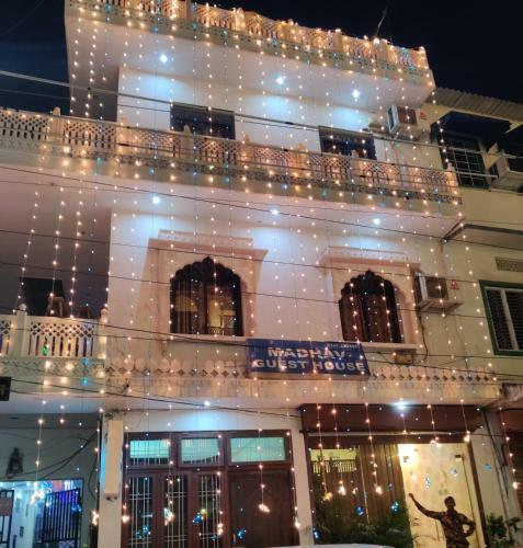 Hostal Madhav Guest House