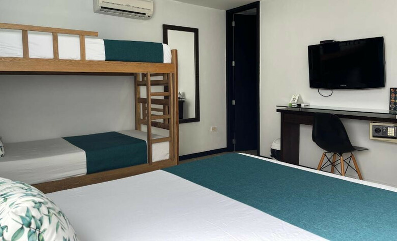 Hotel Plaza Granada