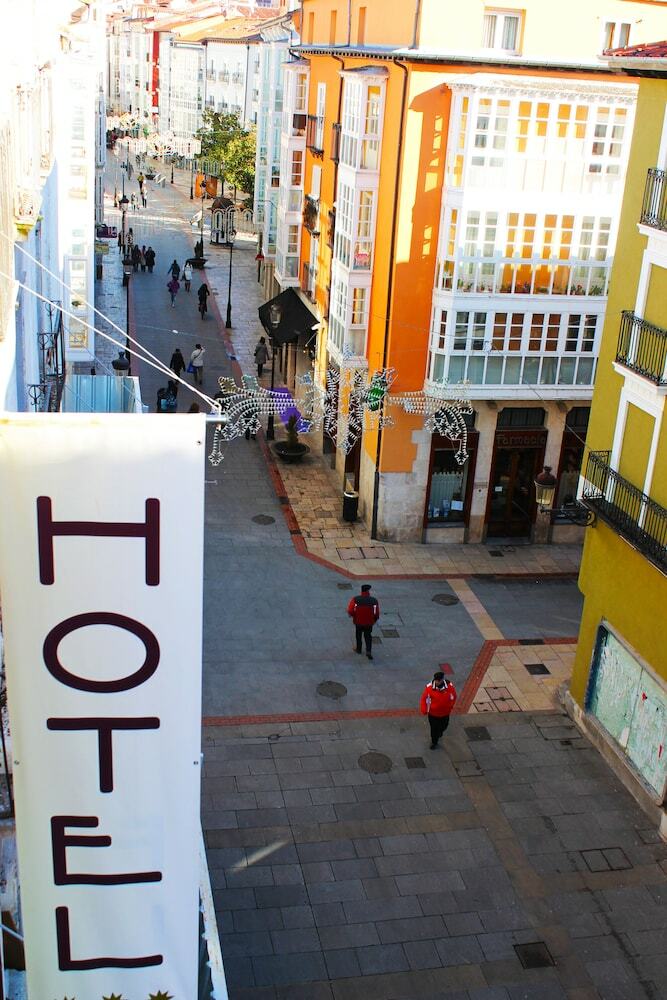 Hotel Entrearcos