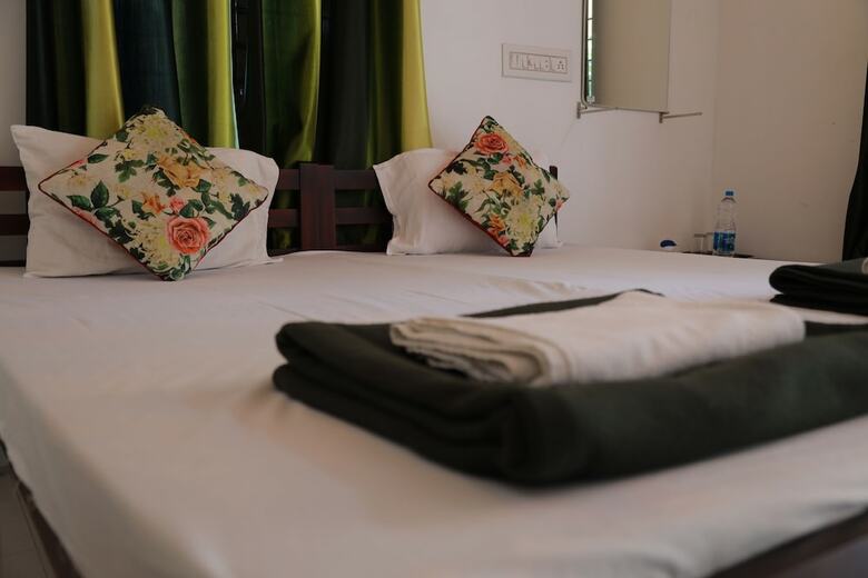 Hotel Baywatch Beach Resort
