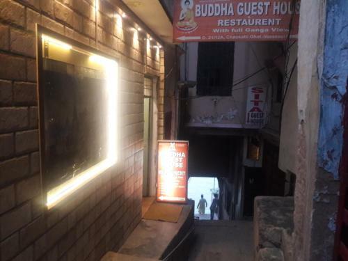 Hostal Buddha Guest House