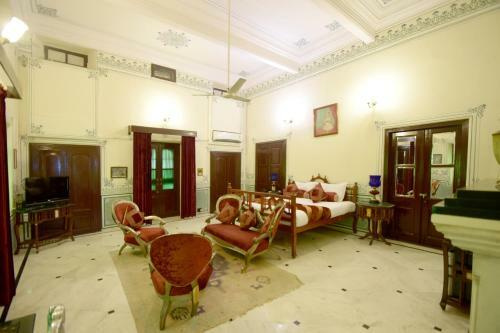 Hotel Hari Mahal Palace By Pachar Group