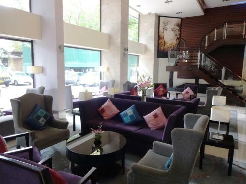Hotel Royal Orchid Central, Bangalore