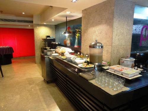 Hotel Royal Orchid Central, Bangalore