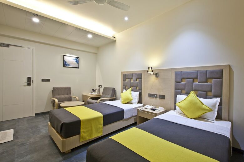 Hotel Sifat International