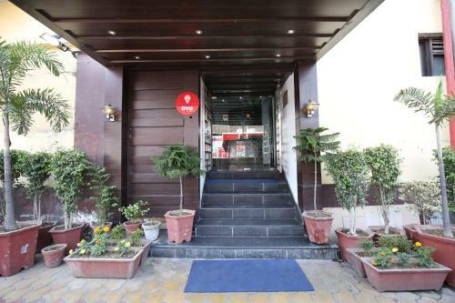 Posada Hotel Mm Yellowuds @ Amritsar Bus Stand