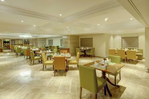 Hotel Lemon Tree Premier ?the Atrium? Ahmedabad