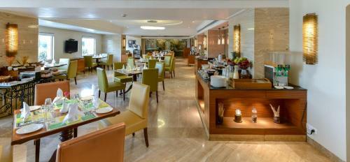 Hotel Lemon Tree Premier ?the Atrium? Ahmedabad