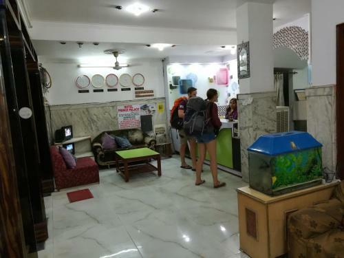 Hostal Hotel Prince Palace (the Green)