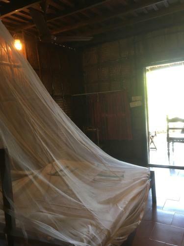 Bed & Breakfast Malayalam Ayurvedic Lake Resort