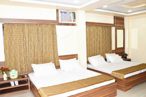 Hotel Ata Inn And Restaurant (20 Mtrs From Dargah), Ajmer