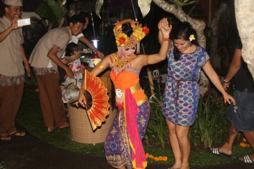 Hostal Ayu Bungalow 2