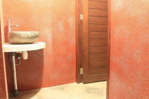 Hostal Reynold Artha Guest House