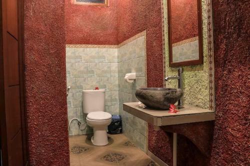 Hostal Reynold Artha Guest House