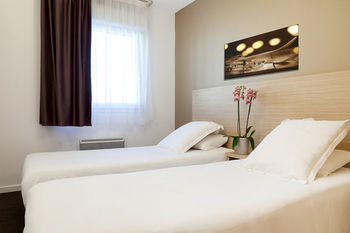 Hotel Comfort Suites Annecy Seynod