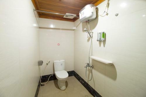 Hostal Reddoorz @ Hegarmanah