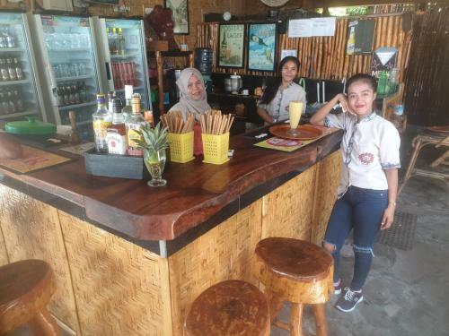 Hostal Ana Warung & Bungalows