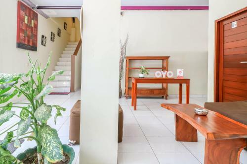 Hostal Oyo 1433 Homestay Rumahku