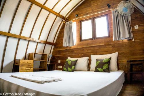 Hostal Cotton Tree Cottages
