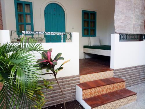 White Coconut Cottage