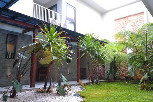 Hostal Zen Rooms Olympic Garden