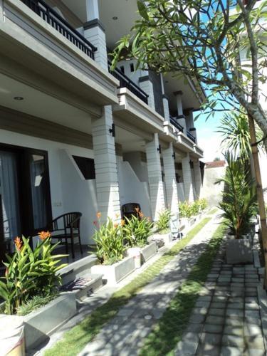 Hostal De Dukuh Guest House