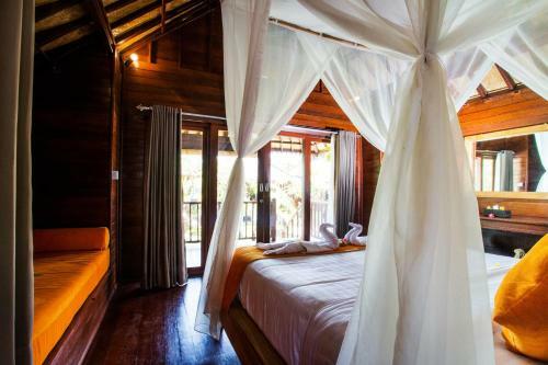 Dinatah Lembongan Villas