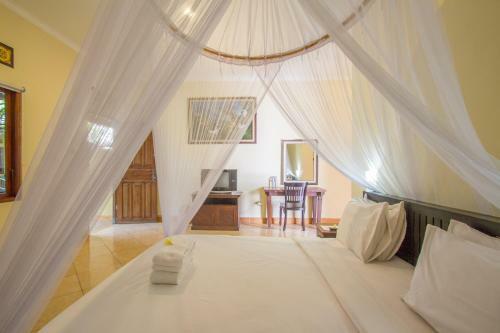 Hostal Agura Bungalow Petitenget Beach