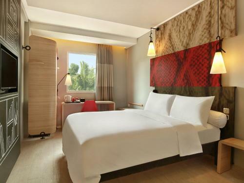 Hotel Ibis Bali Legian Street