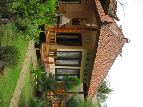 Hotel Jepun Bungalows