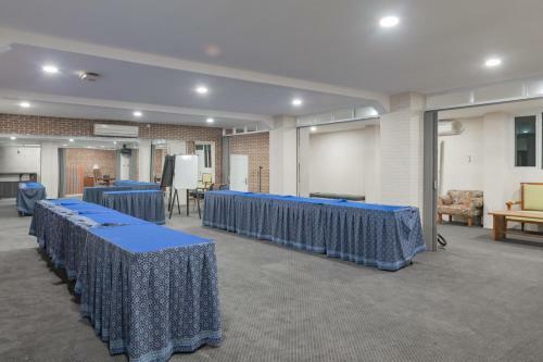 Hostal Reddoorz At Arwiga Hotel