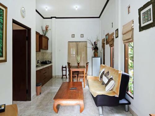 Villa Rumah Akira Seminyak