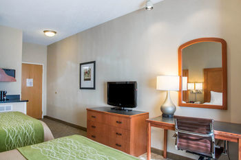Hotel Comfort Inn & Suites