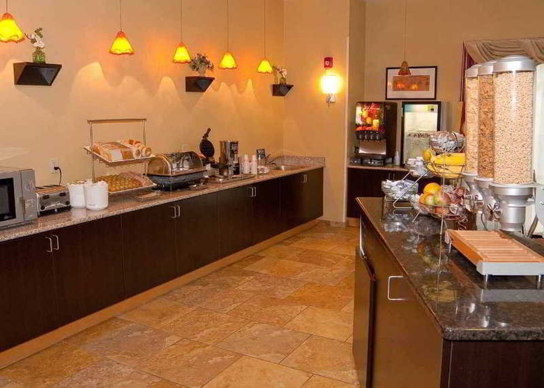 Hotel Comfort Suites