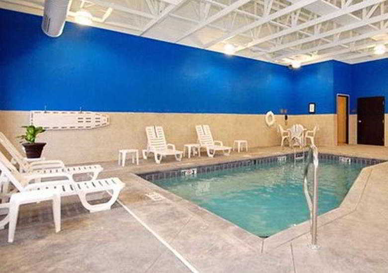 Hotel Comfort Suites