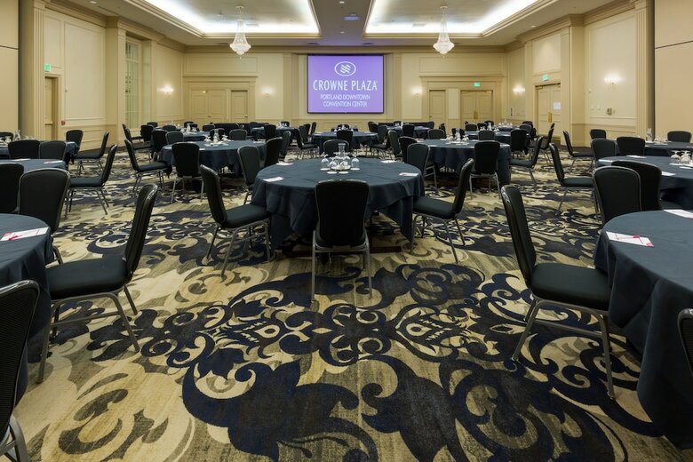 Hotel Crowne Plaza Downtown Convention Center