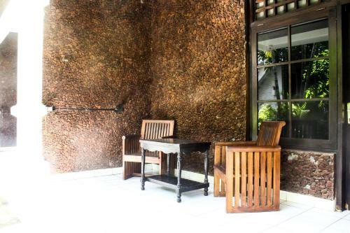 Hotel Berlian Beach Inn Kuta