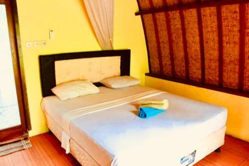 Hostal Bolata Beach House
